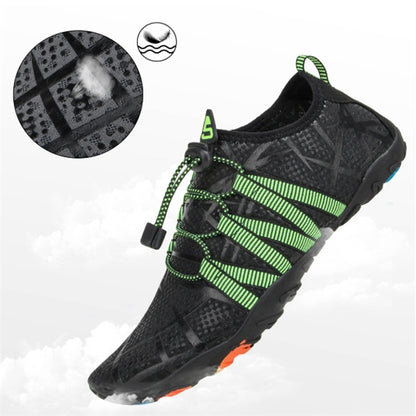 Outdoor hiking shoes