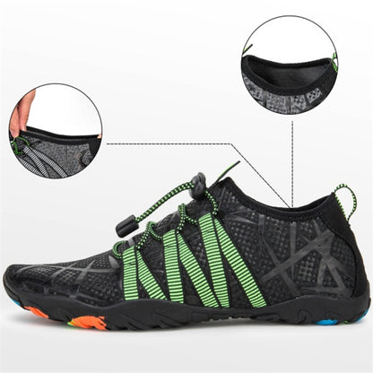 Outdoor hiking shoes