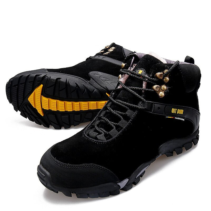 „Hochwertige Outdoor-Schuhe mit Keilabsatz – Ideal für Bergsteigen & Trekking“